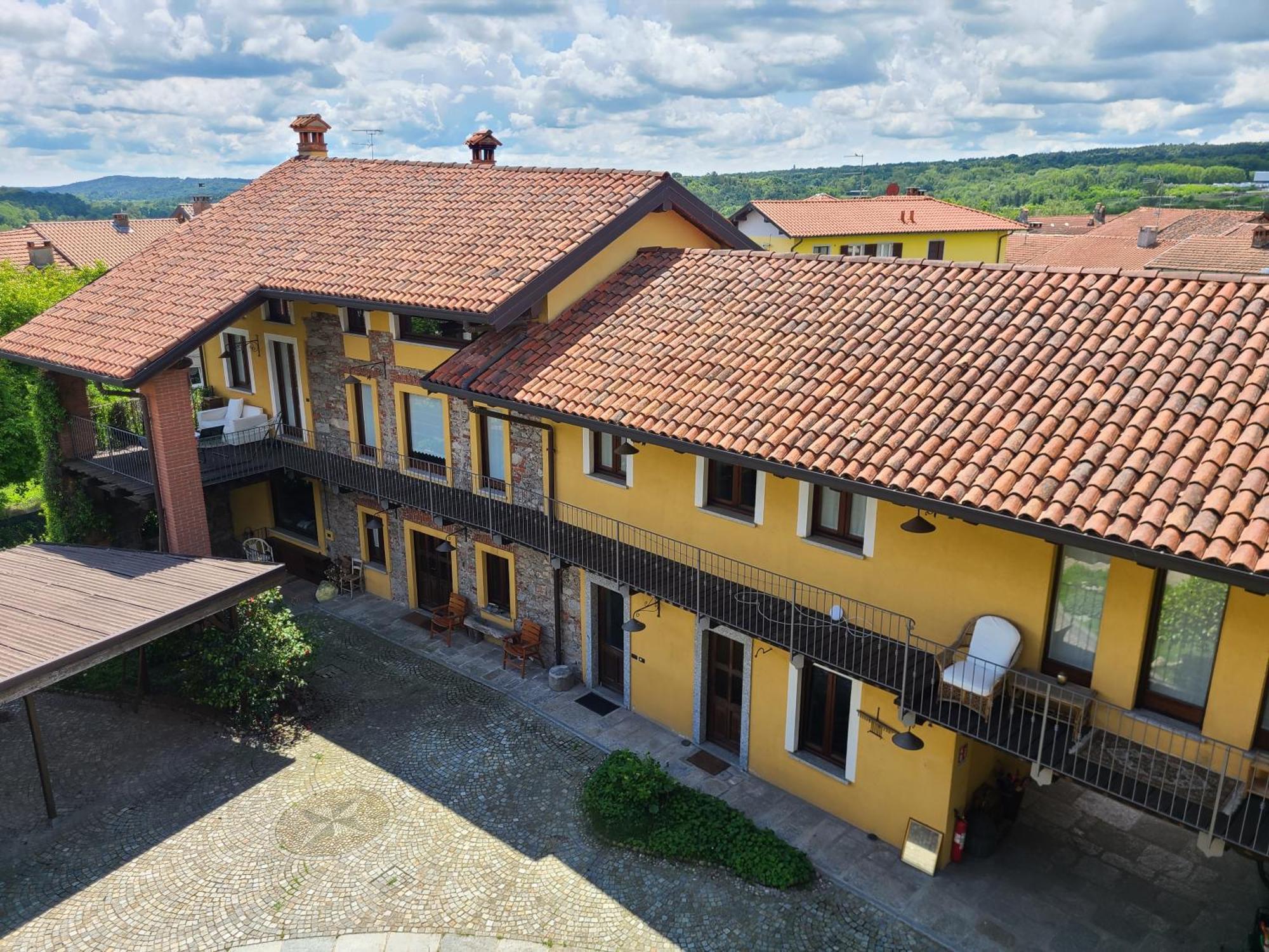 Robin'S Nest Otel Paruzzaro Dış mekan fotoğraf