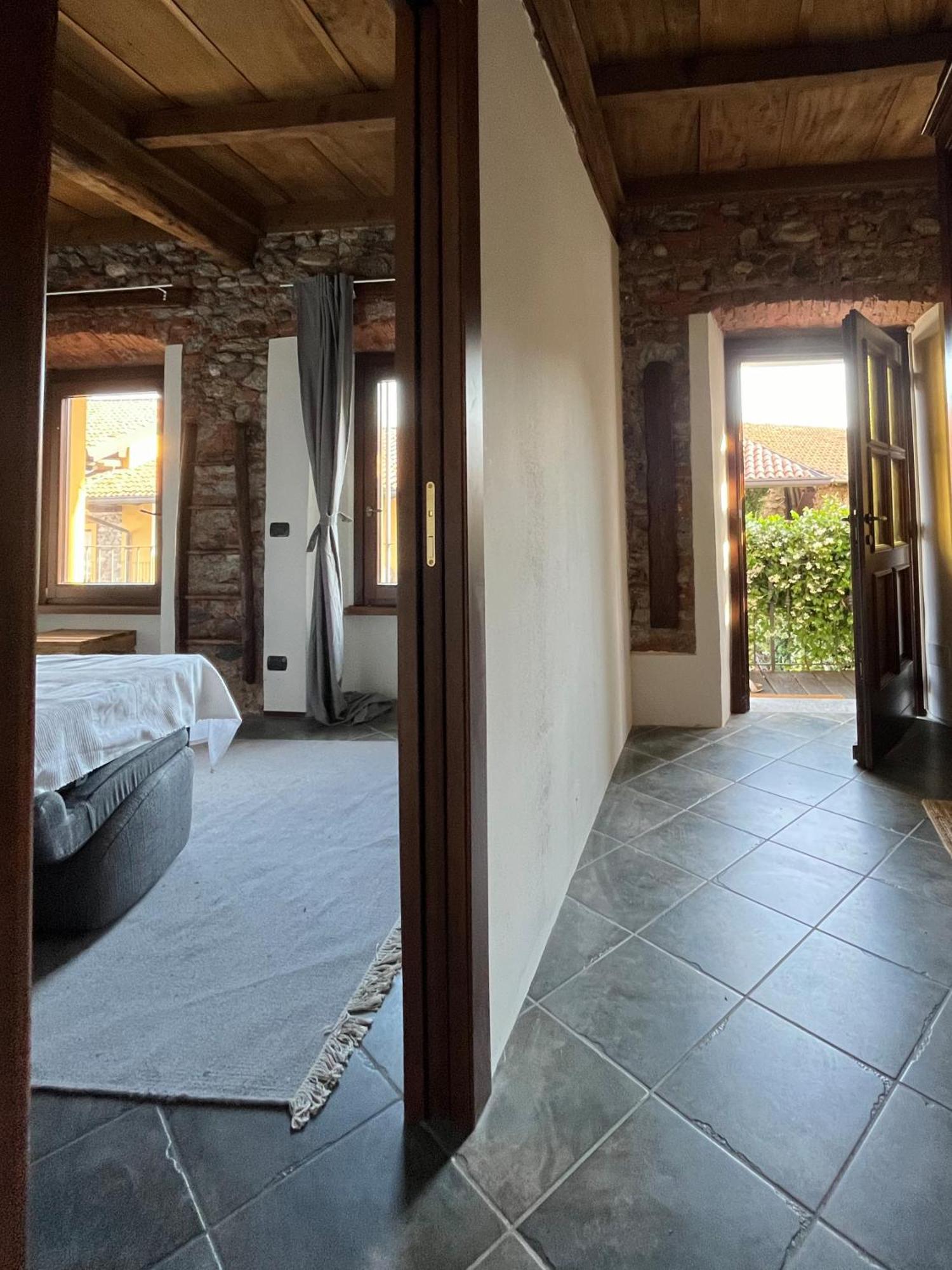 Robin'S Nest Otel Paruzzaro Oda fotoğraf